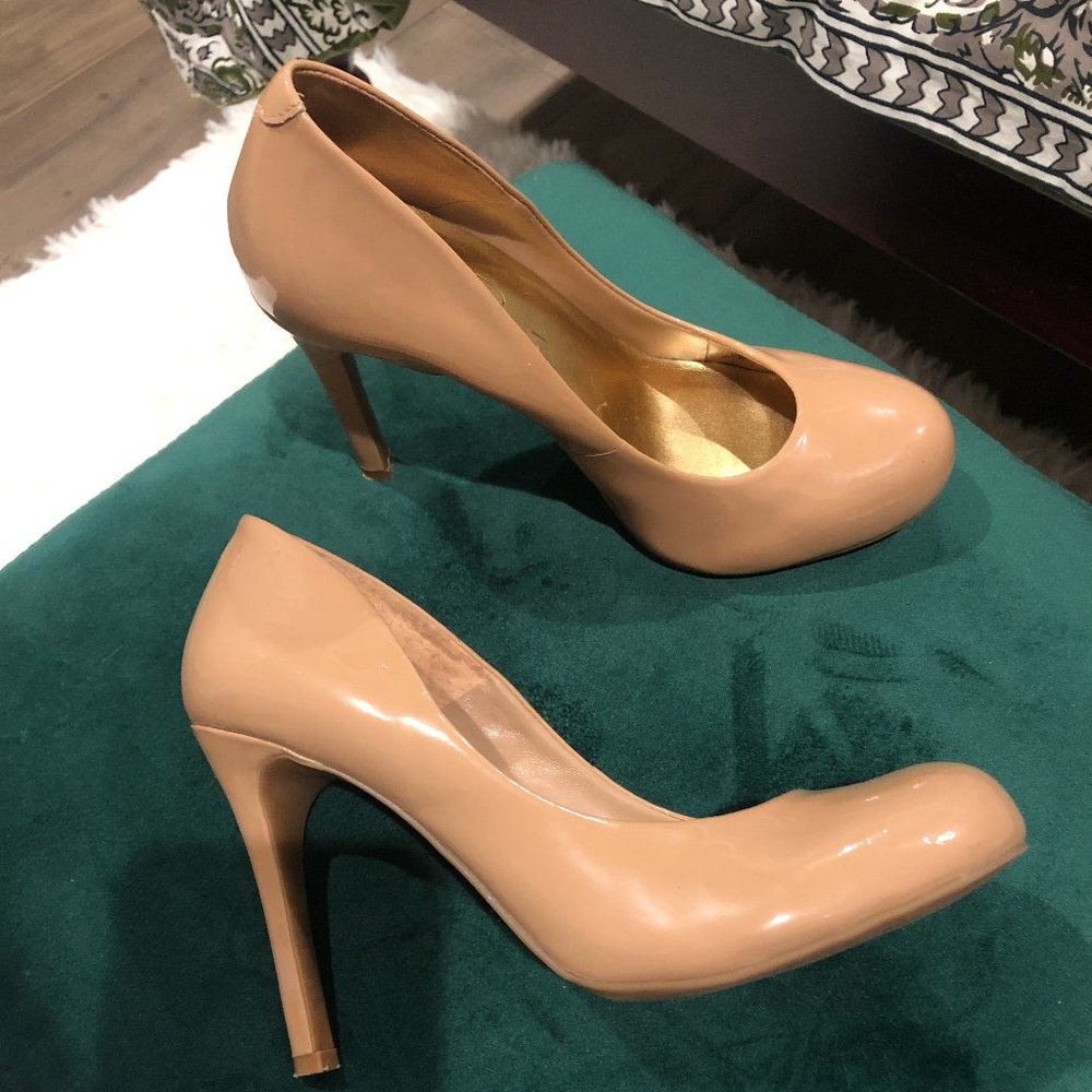 Jessica Simpson Nude Heels